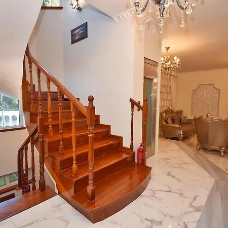 Villa Theodora *