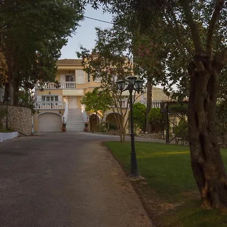 Villa Theodora *