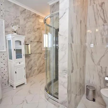 Theodora Villa Gastouri (Corfu)